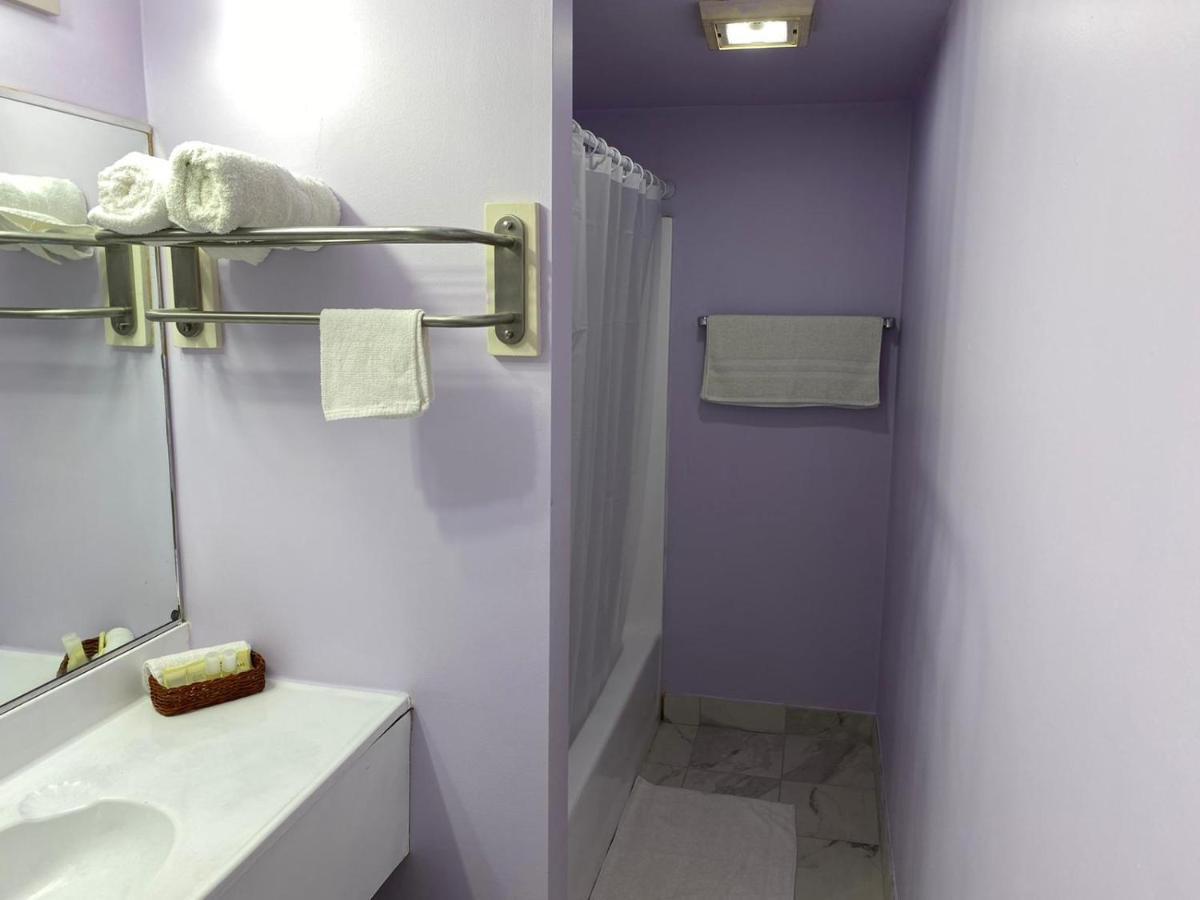 Hotel By Oyo O'hare Airport Chicago