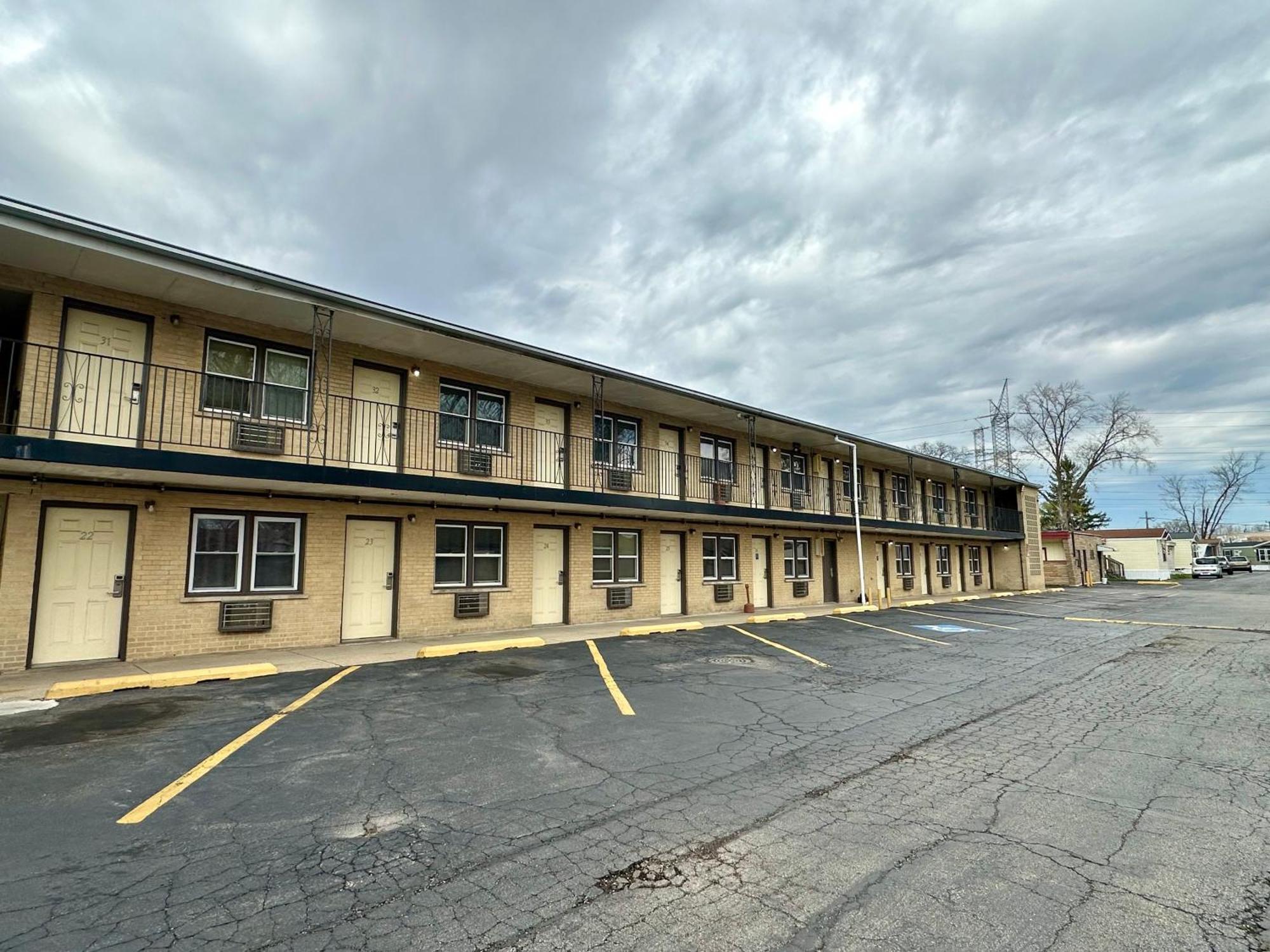 By Oyo O'hare Airport Chicago Hotel 2*